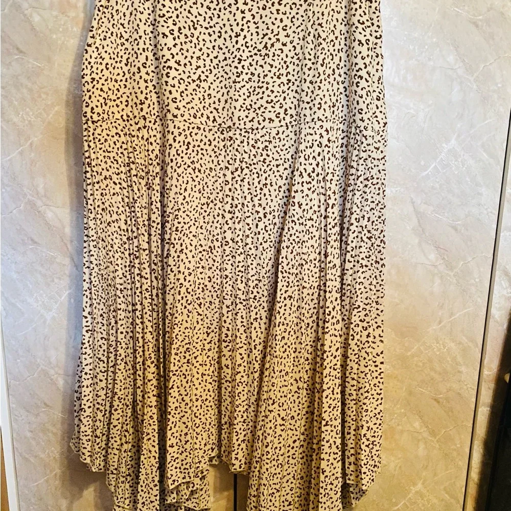 Leopard Print Asymmetrical Women's Skirt - Picture 6 of 7